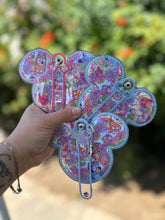 Load image into Gallery viewer, Keychain Earholders
